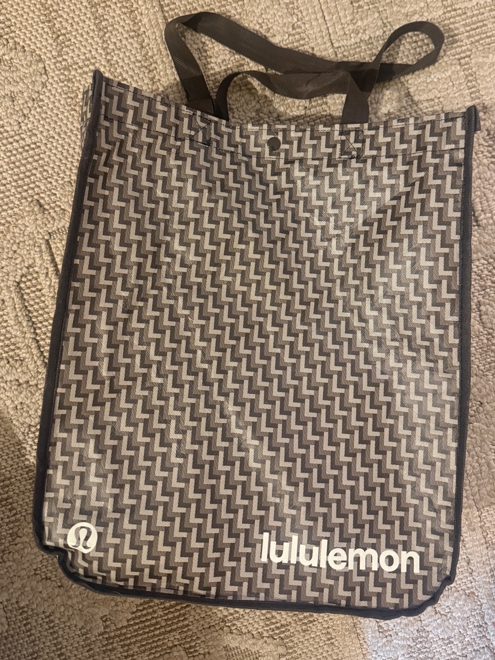 Lululemon Reusable Tote Bag in Gray  geometric pattern reusable tote bag 15 x14”